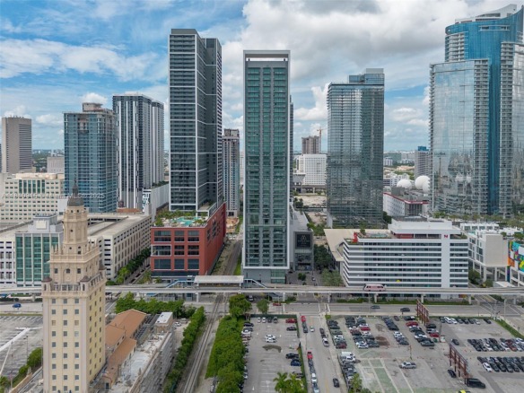601 NE 1st Ave # 5007, Miami FL 33132 — #A11810915