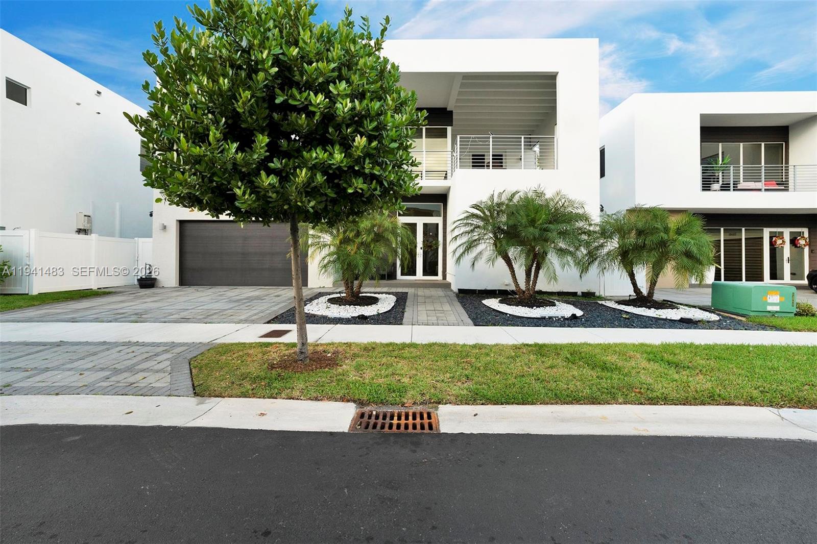10055 NW 77th St, Doral FL 33178 — #A11941483