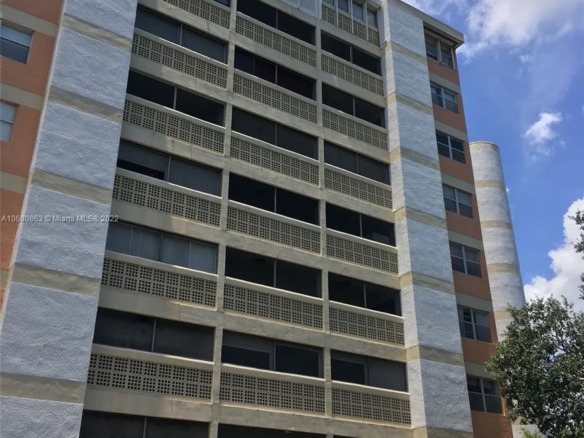 3301 Spanish Moss Ter # 906, Lauderhill FL 33319 — #A10680863