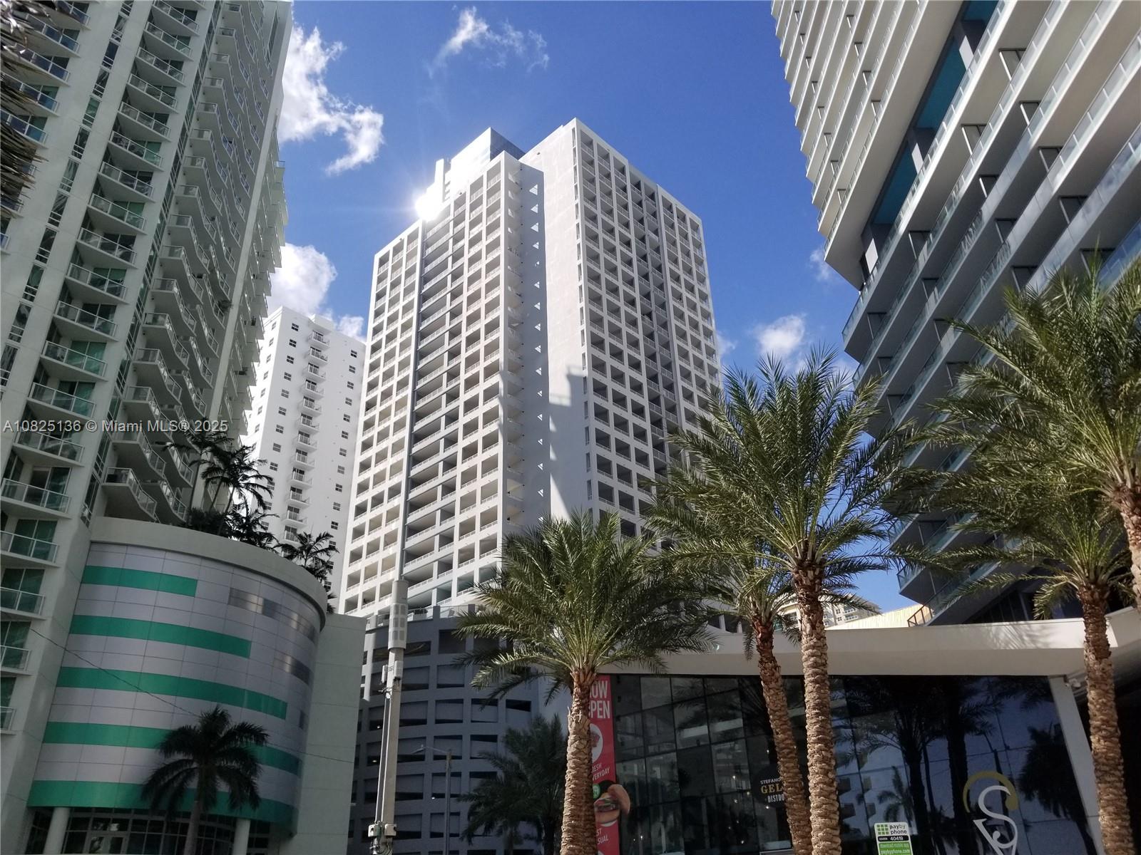 1ad5be0d-284 170 SE 14th St # 1407, Miami FL 33131 — #A10825136