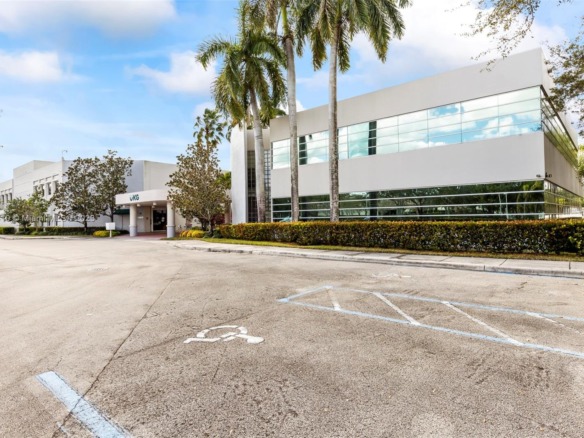 1455 N Park Dr, Weston FL 33326 — #A11156410