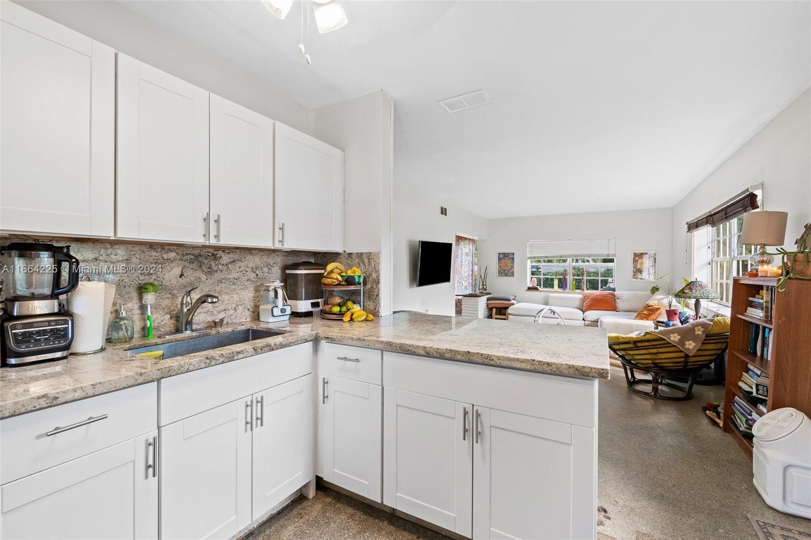 901 NE 16th Pl, Fort Lauderdale FL 33305 — #A11664225