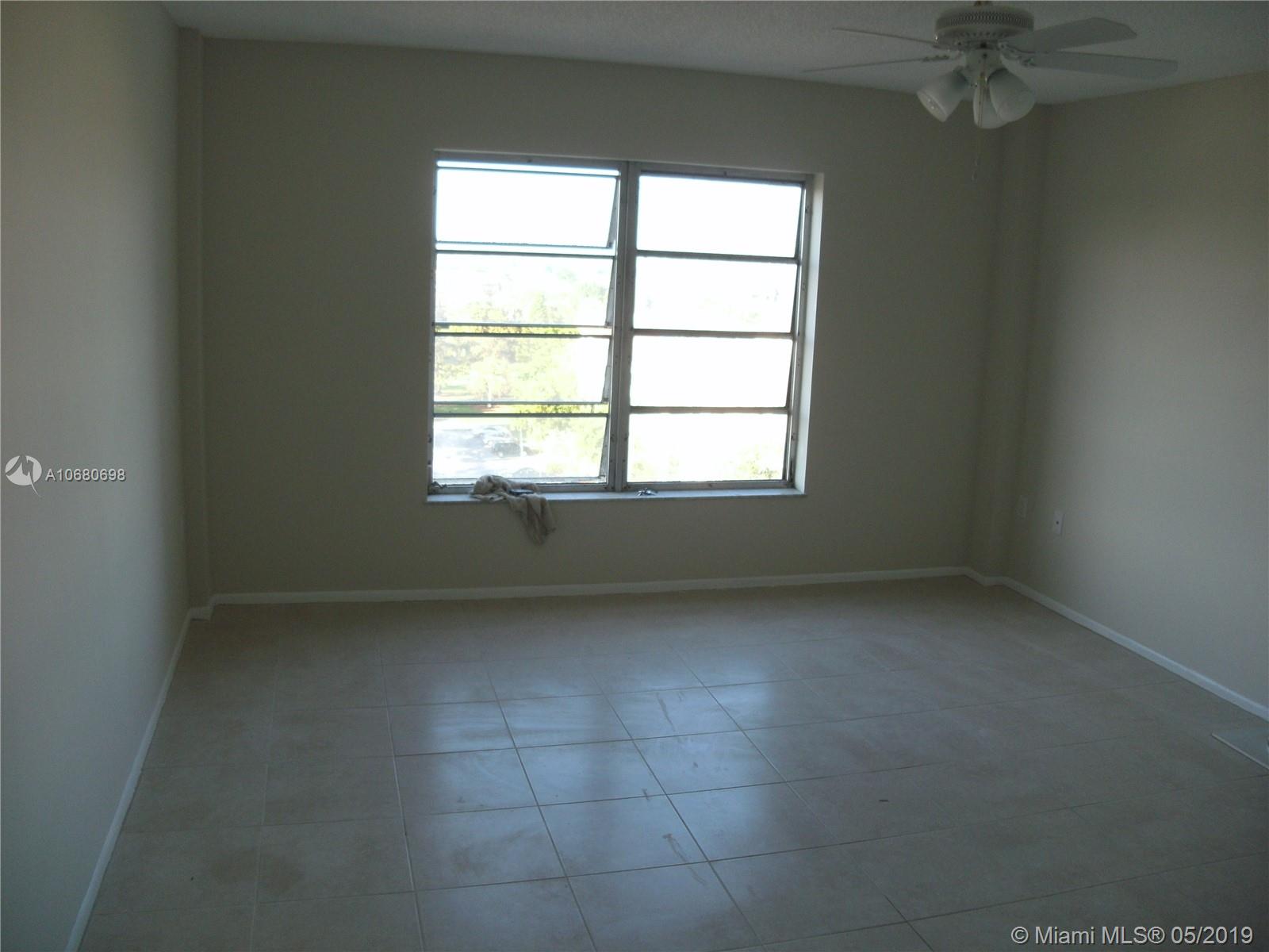 GE DIGITAL CAMERA 4174 Inverrary Dr # 911, Lauderhill FL 33319 — #A10680698