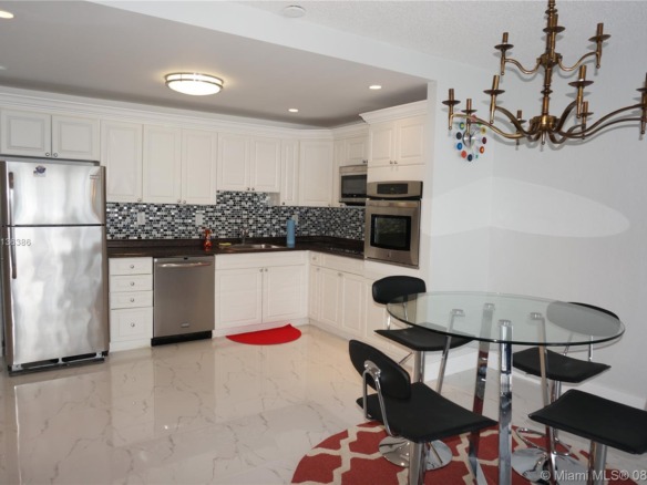 19370 COLLINS AV SEASONAL # 1417, Sunny Isles Beach FL 33160 — #A10136386