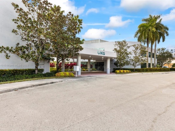 1455 N Park Dr, Weston FL 33326 — #A11156410