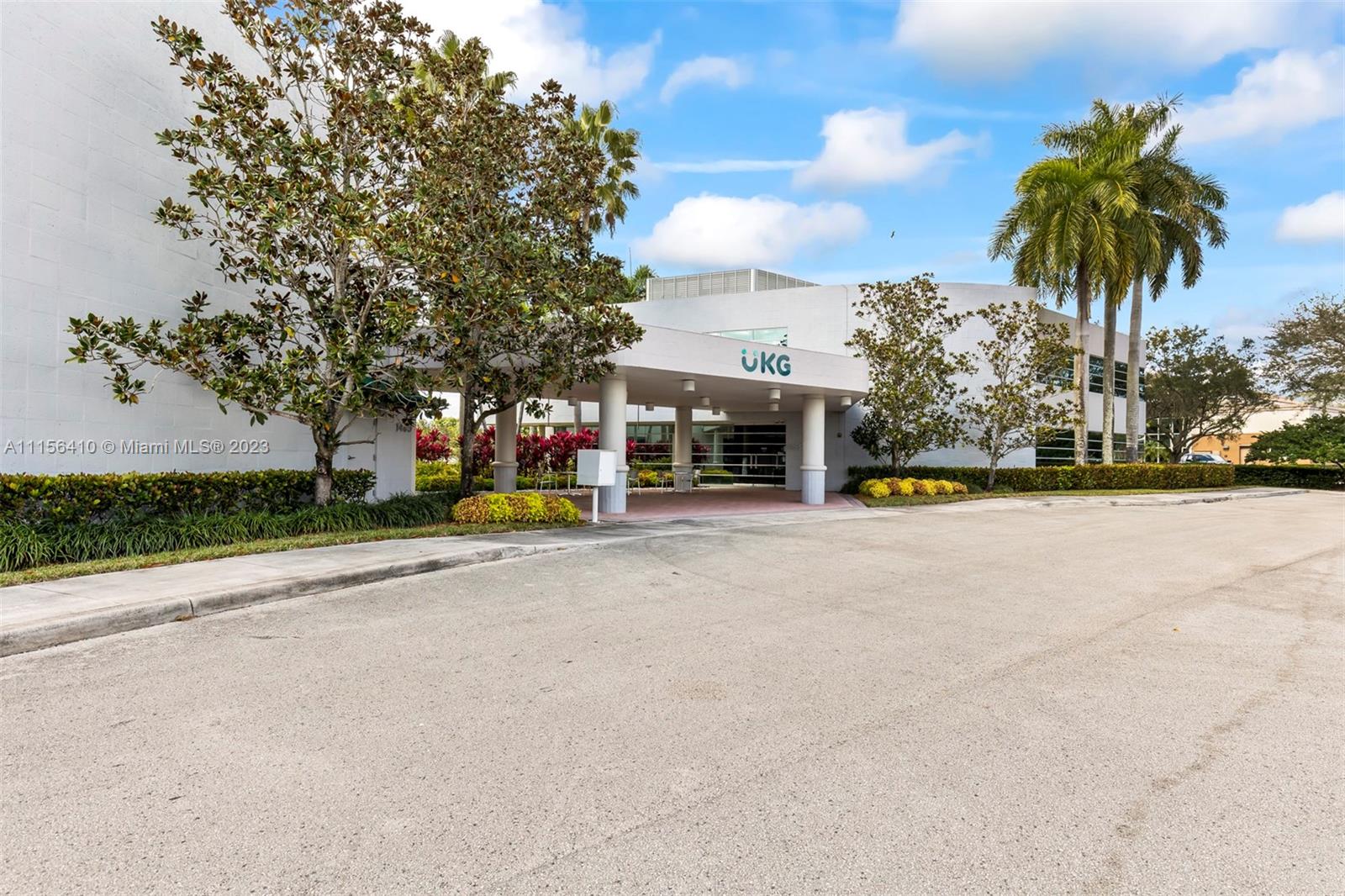 6dd28e9b-399 1455 N Park Dr, Weston FL 33326 — #A11156410