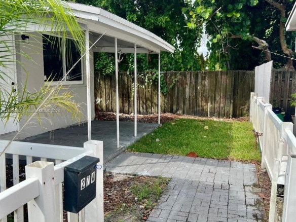 2419 Lincoln St # 23B, Hollywood FL 33020 — #A11688088