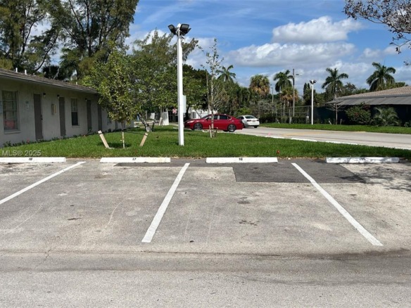 550 NE 44th St # M2, Deerfield Beach FL 33064 — #A11753532