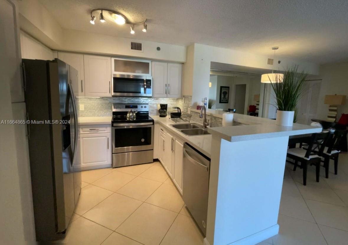 19601 E Country Club Dr # 7501, Aventura FL 33180 — #A11664865