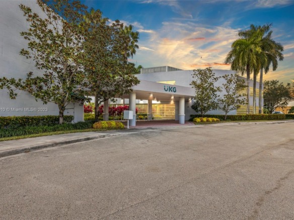 1455 N Park Dr, Weston FL 33326 — #A11156410