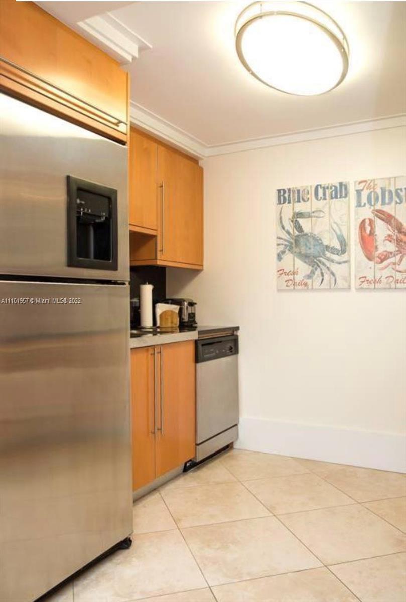 83dcefb7-462 6365 Collins Ave # 2409, Miami Beach FL 33141 — #A11161957