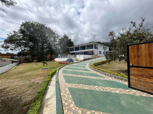 Darien Lago Calima El Darien, 00000 — #A11527769
