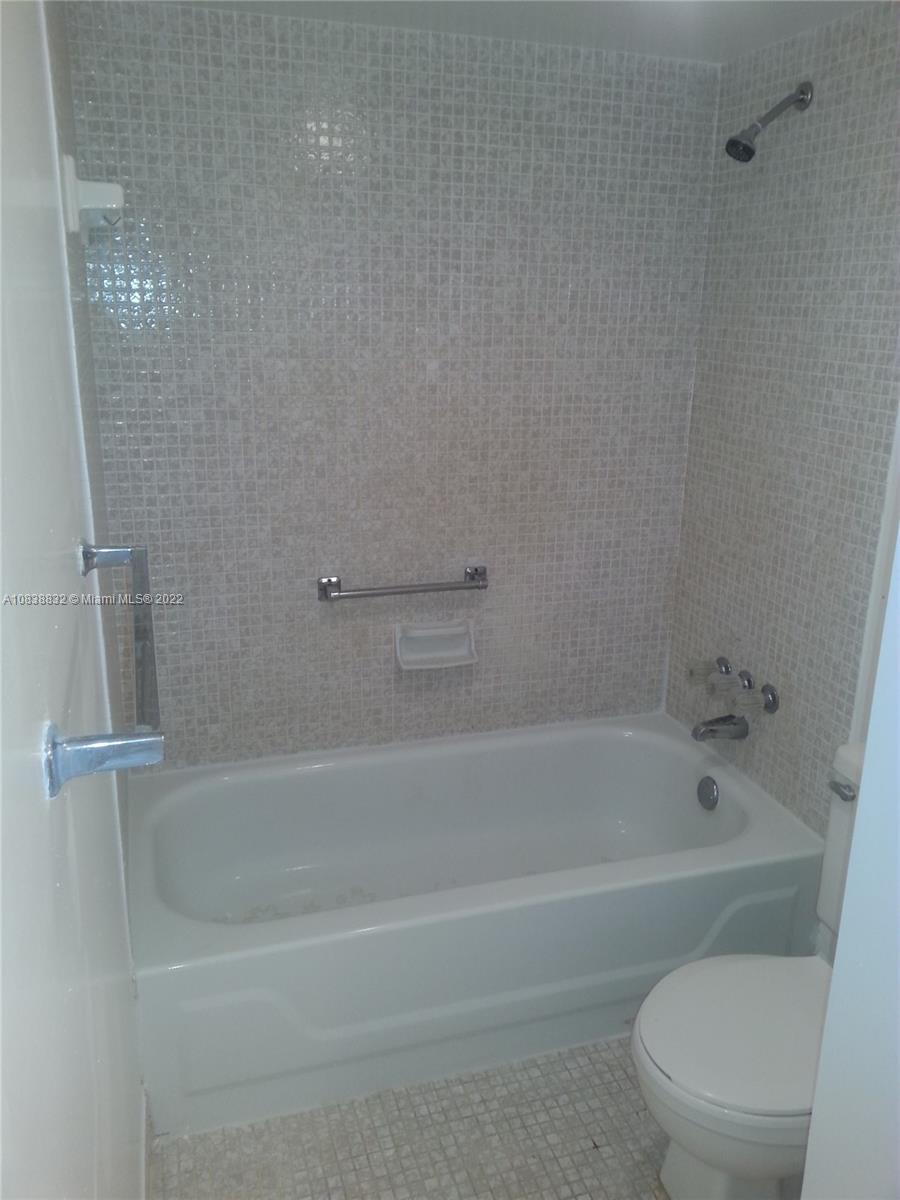 8411 Lagos De Campo Blvd # 303U, Tamarac FL 33321 — #A10838832