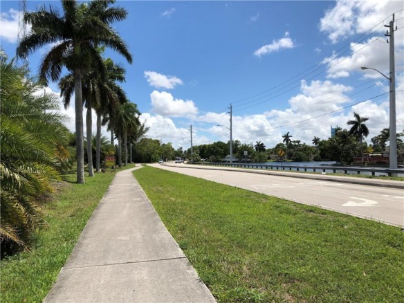 3990 Griffin Road, Hollywood FL 33312 — #F10230426