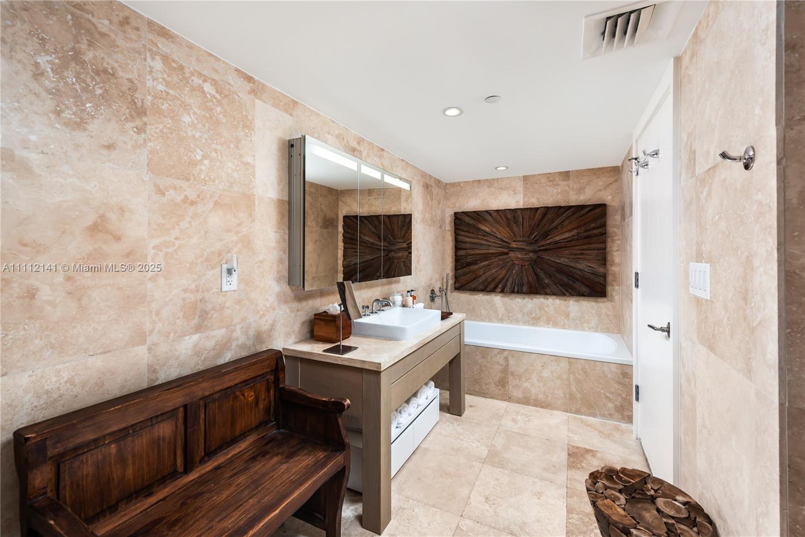 84b12bae-317 102 24th St # 1208, Miami Beach FL 33139 — #A11112141