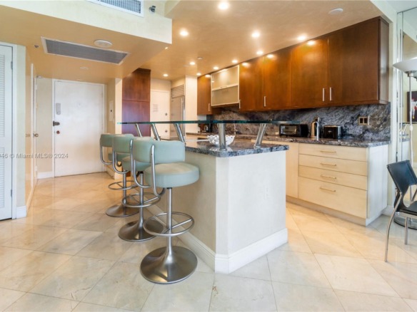 100 Lincoln Rd # 1533, Miami Beach FL 33139 — #A11137946
