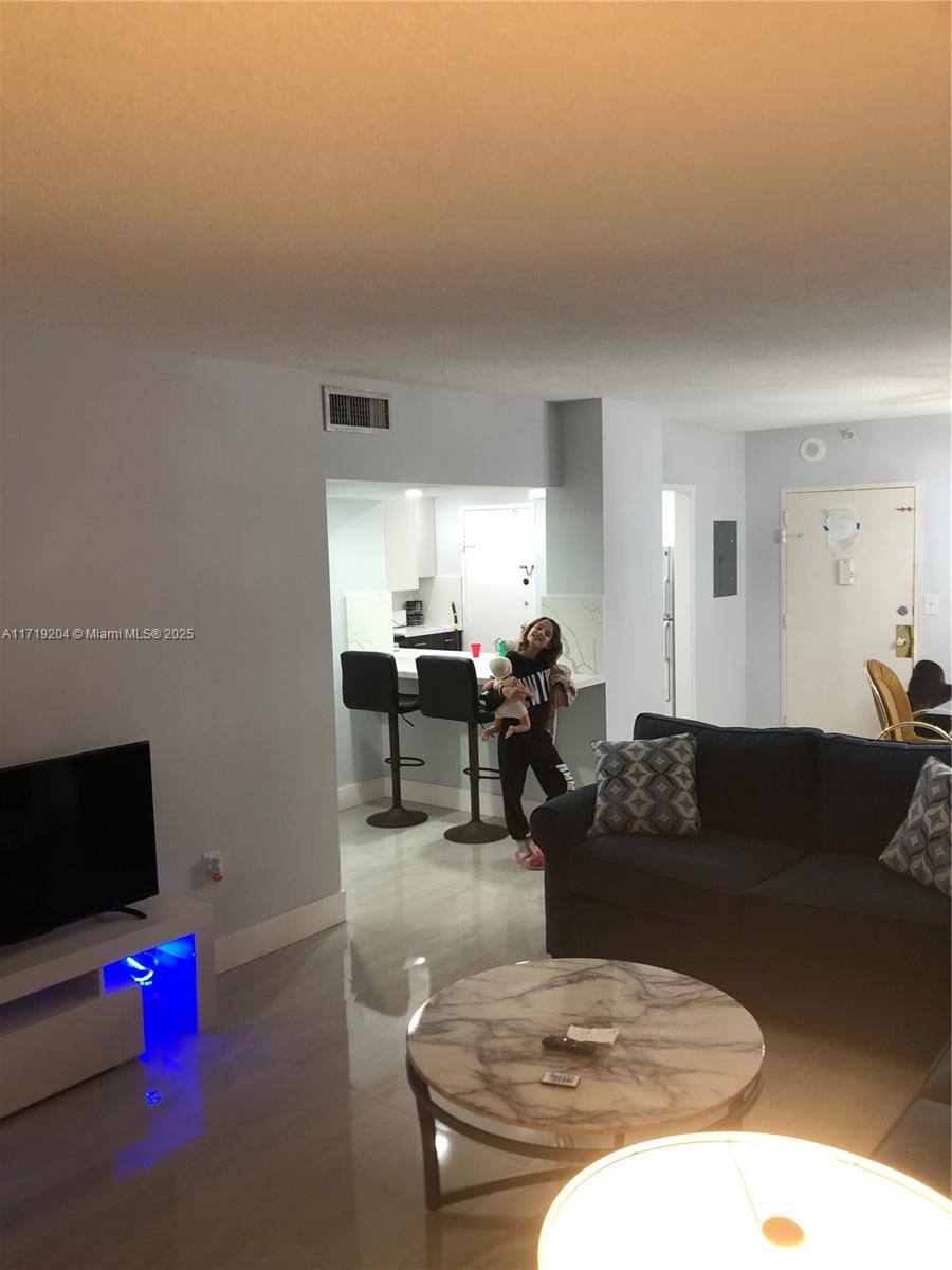 84b12bae-75 Listing #A11719204