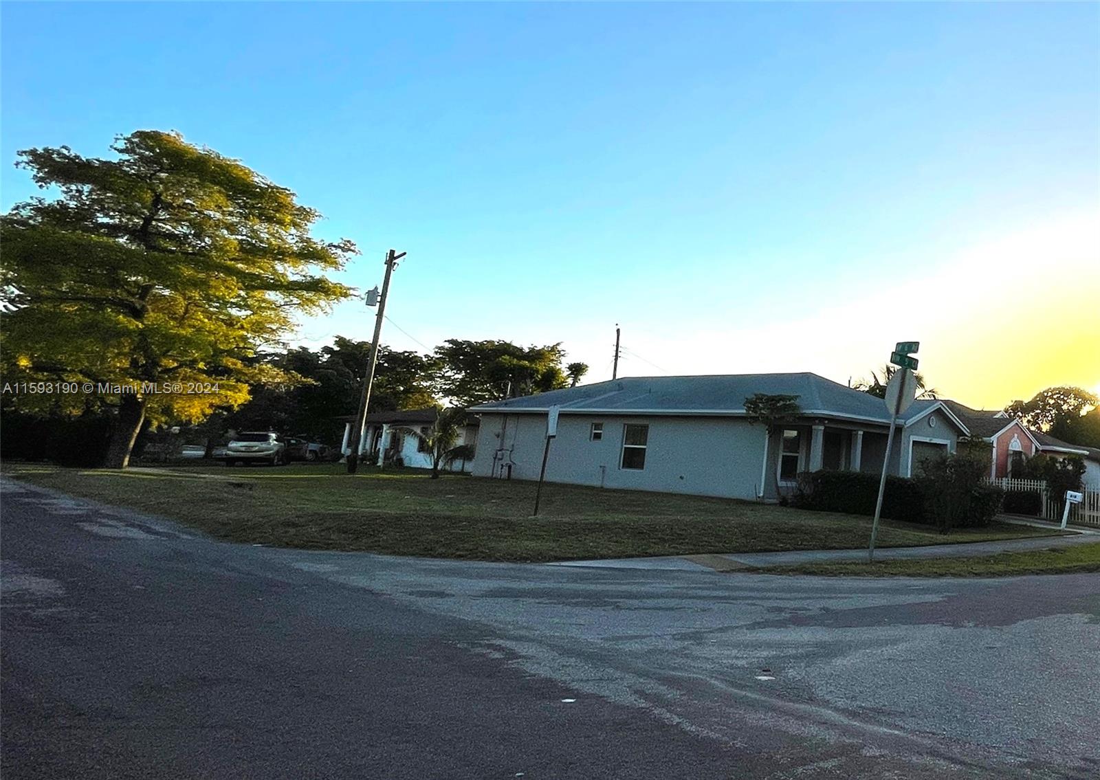 6 Nw Ave, Hallandale Beach FL 33009 — #A11593190