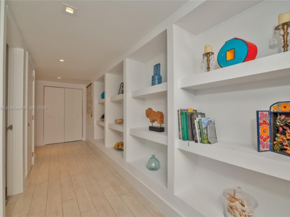 101 Crandon Blvd # 480, Key Biscayne FL 33149 — #A11814598
